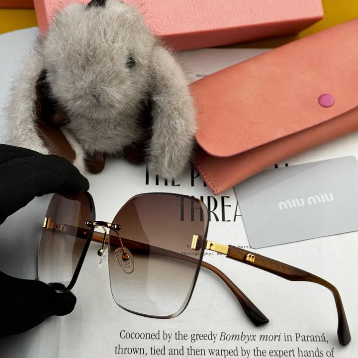スーパーコピー ミュウミュウ サングラス