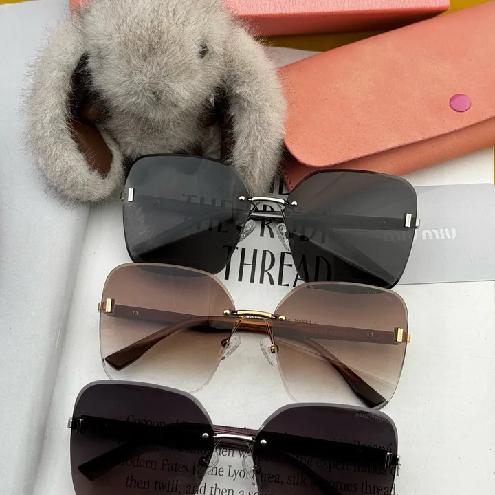 スーパーコピー ミュウミュウ サングラス