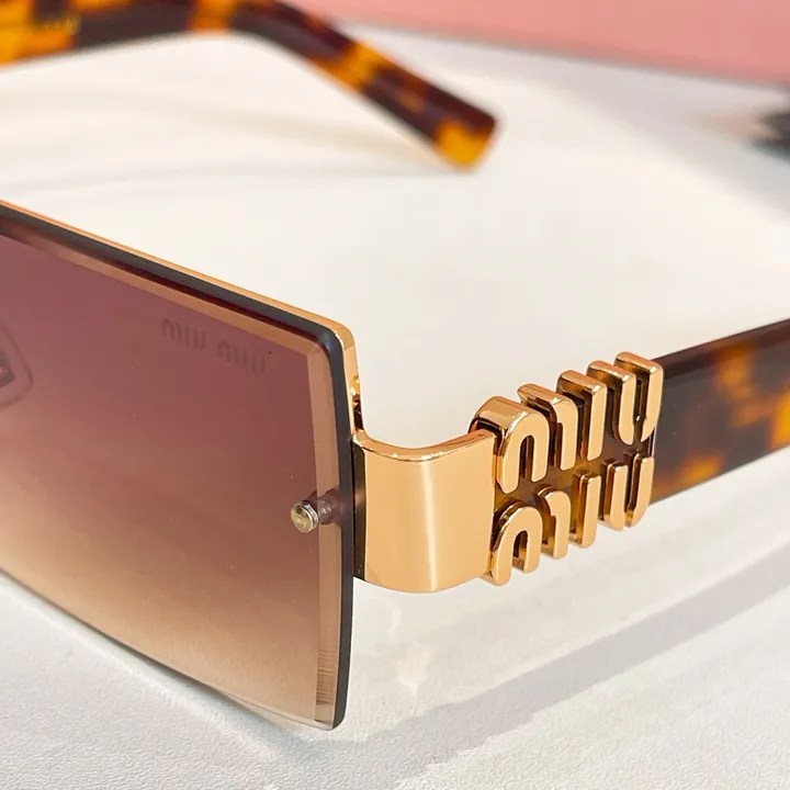 スーパーコピー ミュウミュウ サングラス