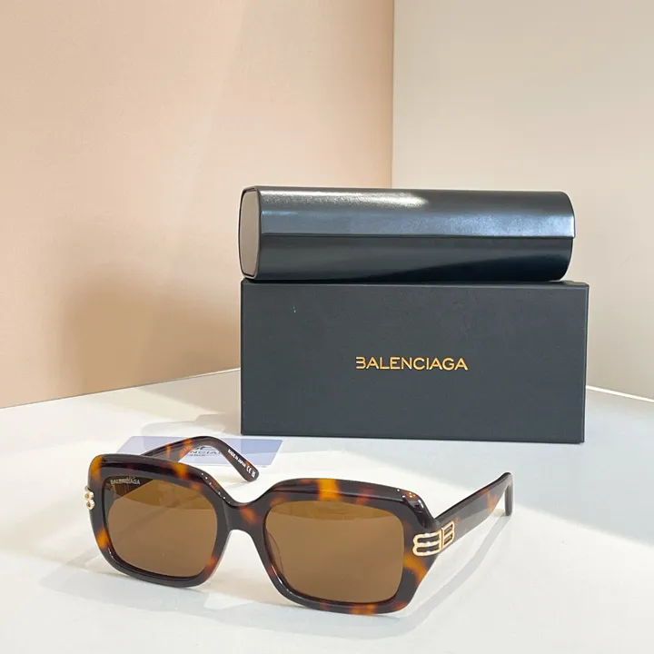 スーパーコピー バレンシアガ サングラス