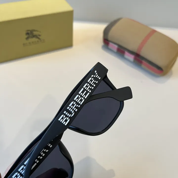 スーパーコピー バーバリー ス サングラス