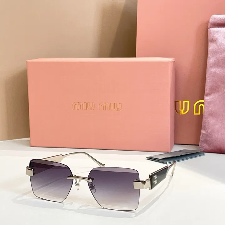 スーパーコピー ミュウミュウ サングラス