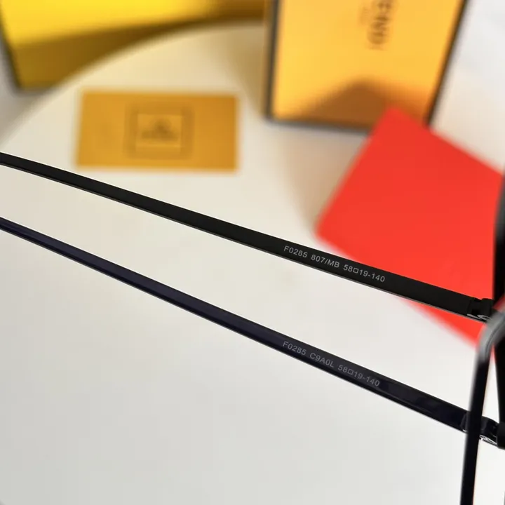 スーパーコピー フェンディ サングラス