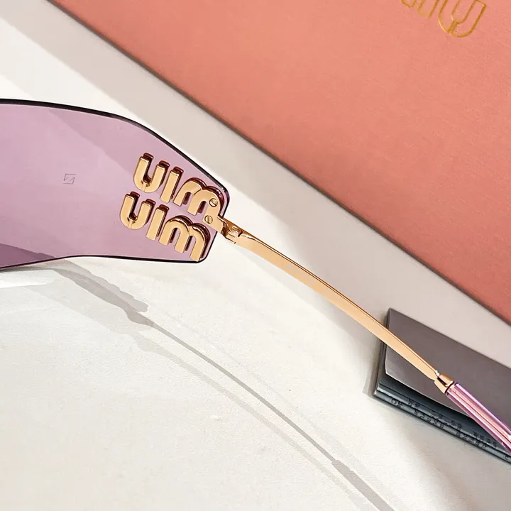 スーパーコピー ミュウミュウ サングラス