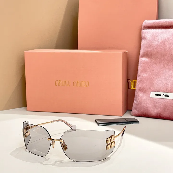 スーパーコピー ミュウミュウ サングラス