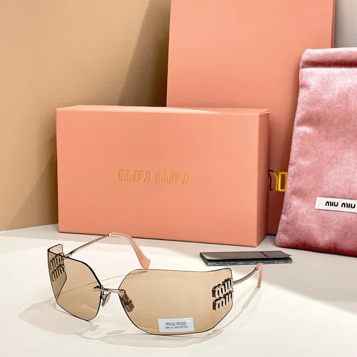 スーパーコピー ミュウミュウ サングラス
