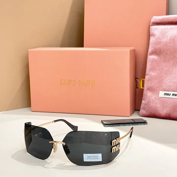 スーパーコピー ミュウミュウ サングラス