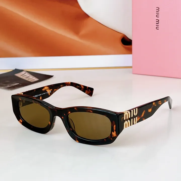 スーパーコピー ミュウミュウ サングラス