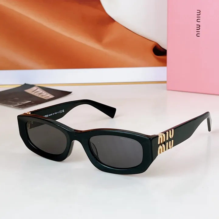 スーパーコピー ミュウミュウ サングラス