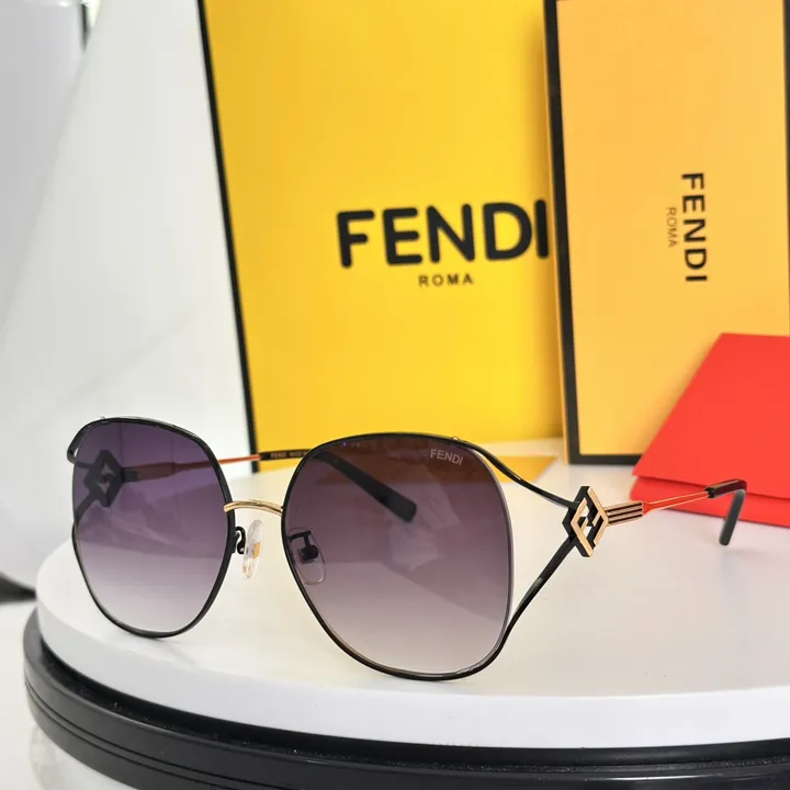 スーパーコピー フェンディ サングラス