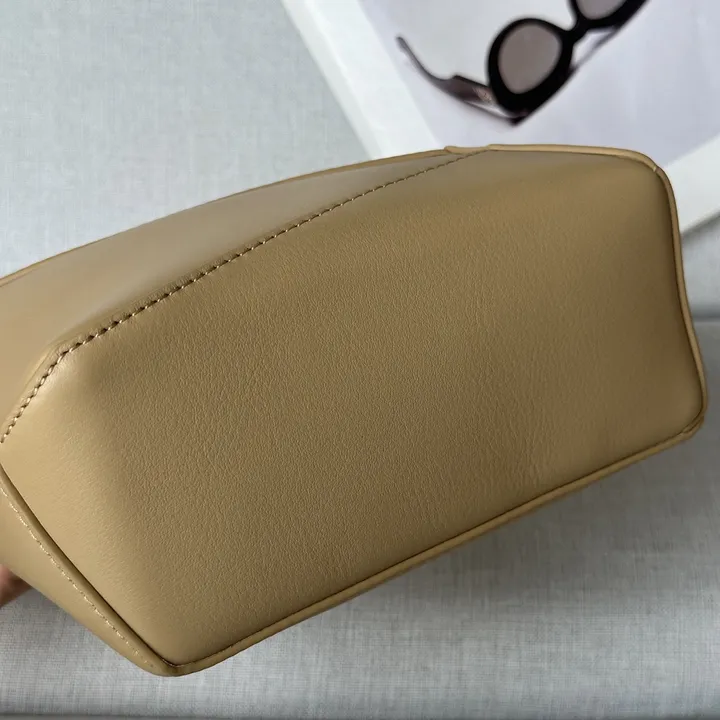 スーパーコピー ロエベ サングラス