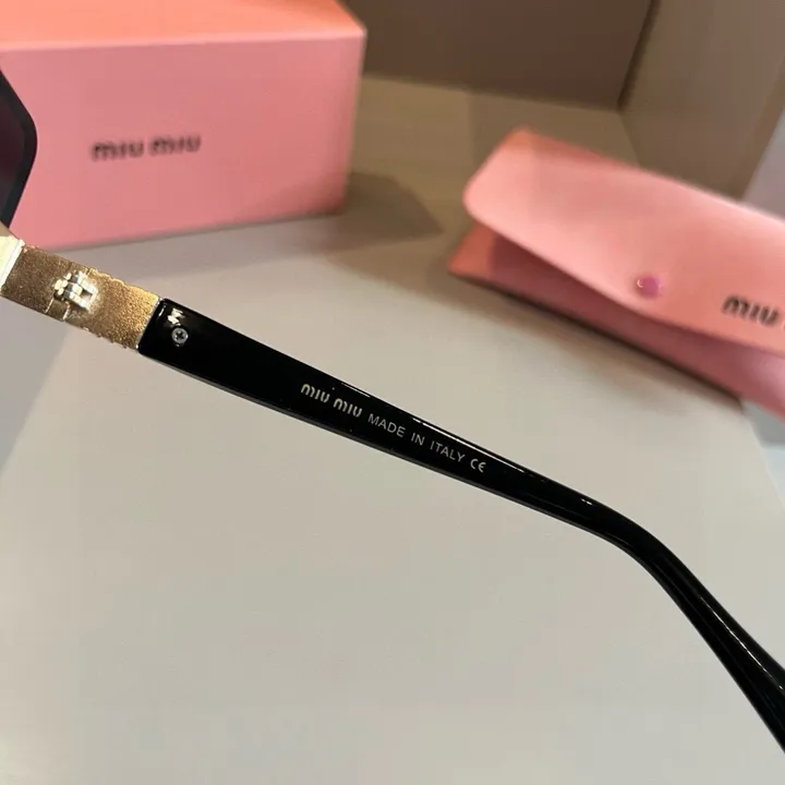 スーパーコピー ミュウミュウ サングラス