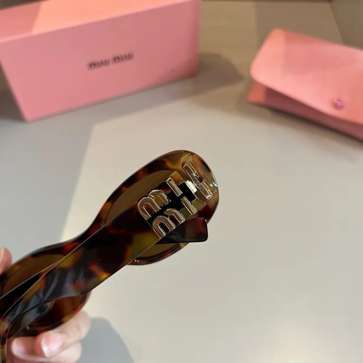 スーパーコピー ミュウミュウ サングラス