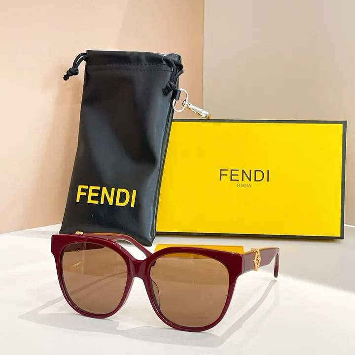 スーパーコピー フェンディ サングラス