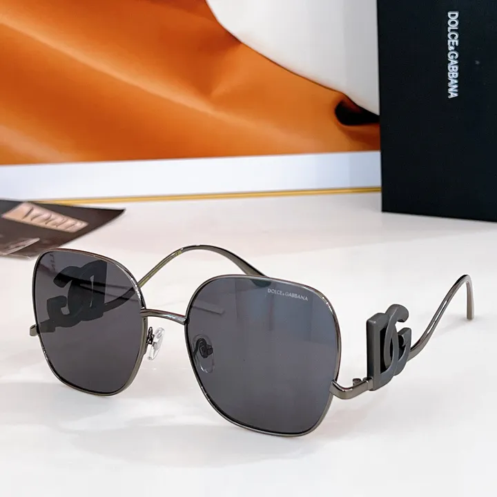 スーパーコピー ミュウミュウ サングラス