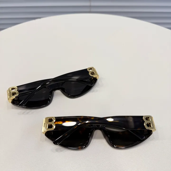 スーパーコピー バレンシアガ サングラス