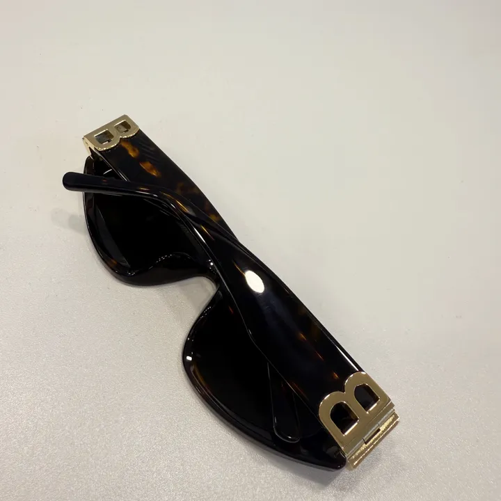 スーパーコピー バレンシアガ サングラス