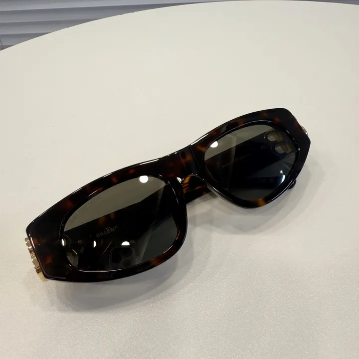 スーパーコピー バレンシアガ サングラス