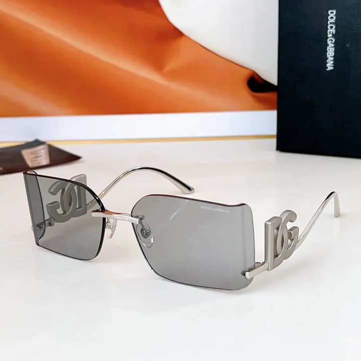 スーパーコピー ミュウミュウ サングラス