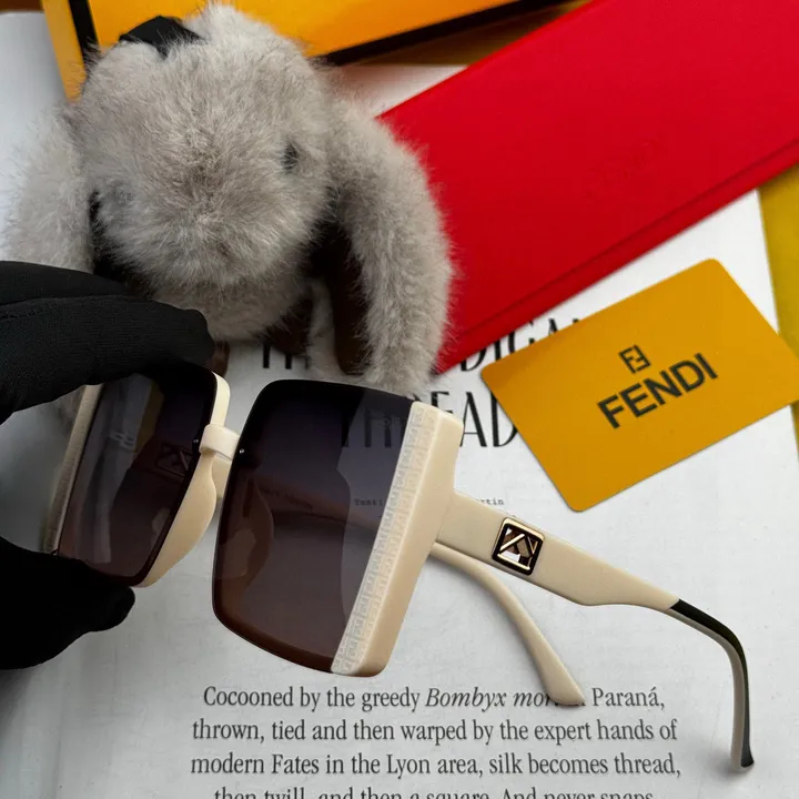 スーパーコピー フェンディ サングラス