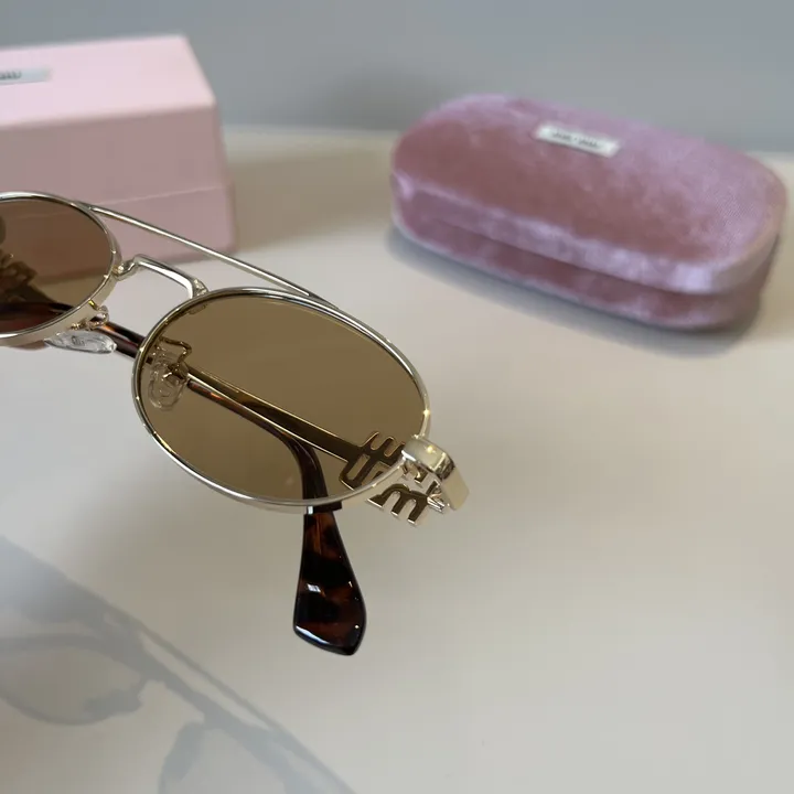 スーパーコピー ミュウミュウ サングラス