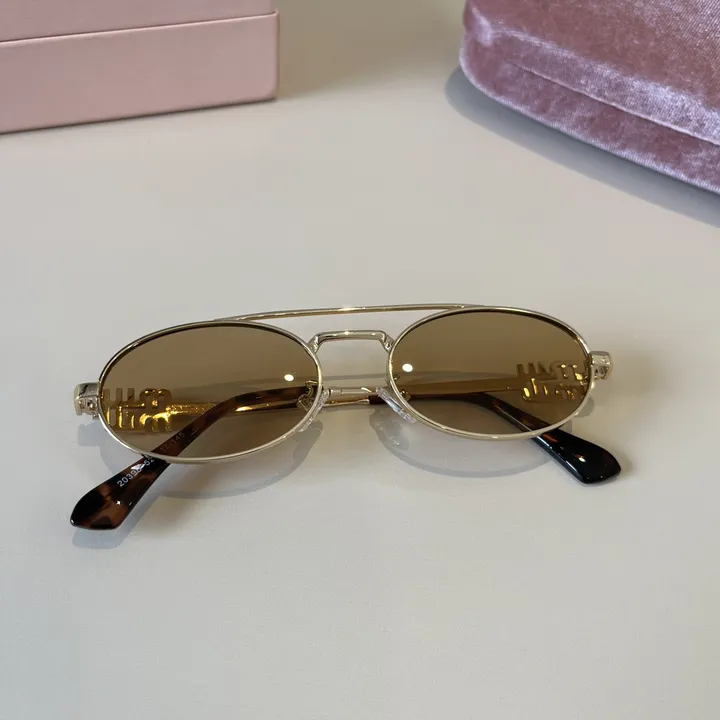 スーパーコピー ミュウミュウ サングラス