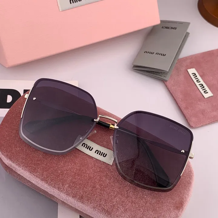 スーパーコピー ミュウミュウ サングラス