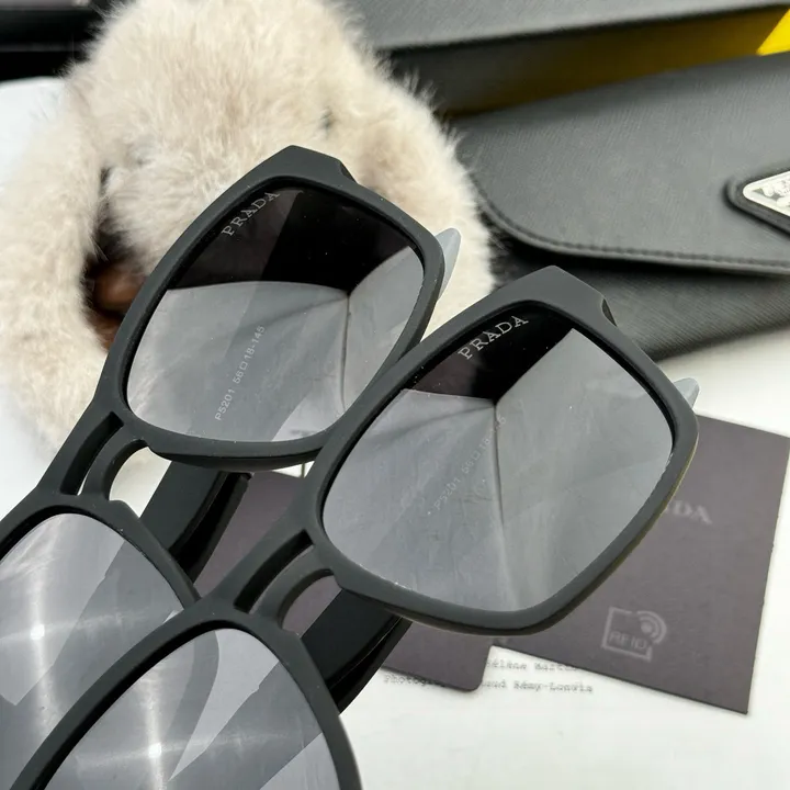 スーパーコピー プラダ サングラス