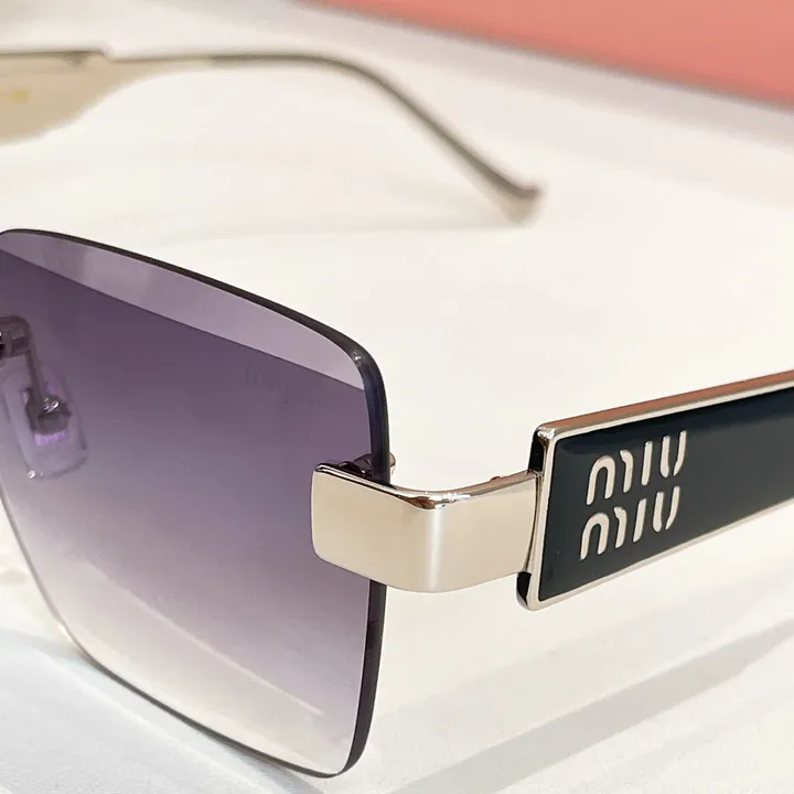 スーパーコピー ミュウミュウ サングラス