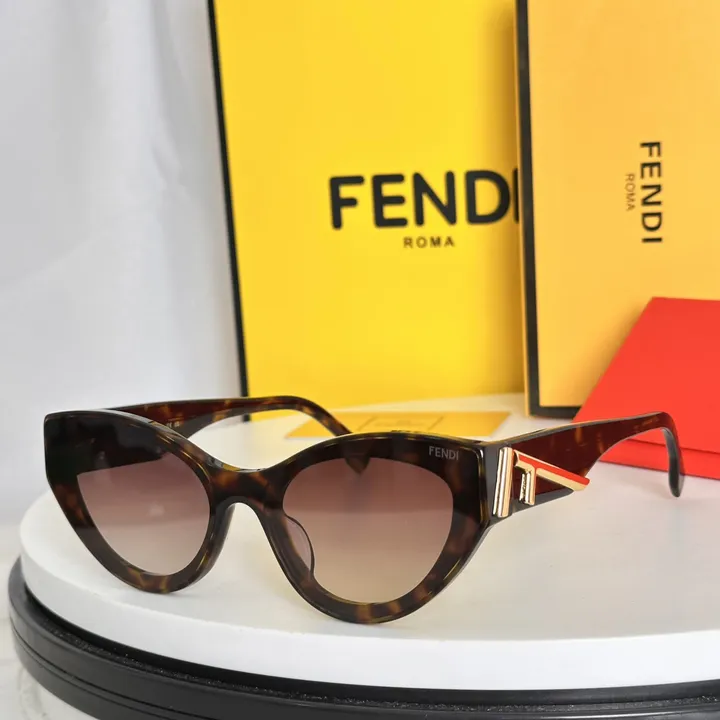 スーパーコピー フェンディ サングラス