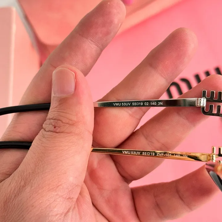 スーパーコピー ミュウミュウ サングラス