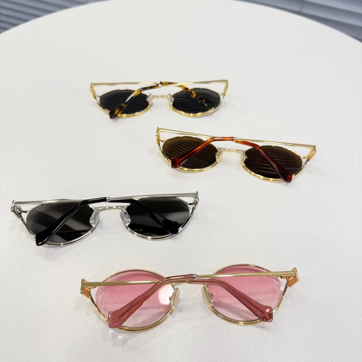 スーパーコピー ミュウミュウ サングラス