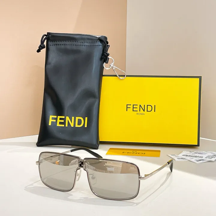 スーパーコピー ヴェルサーチ サングラス