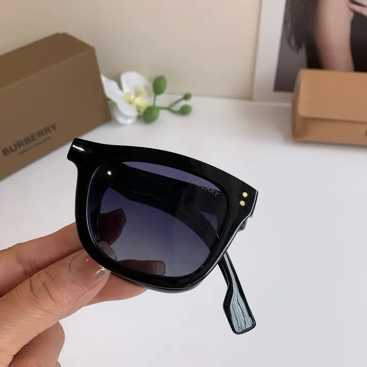 スーパーコピー バーバリー ス サングラス