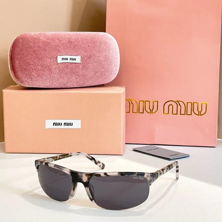 スーパーコピー ミュウミュウ サングラス