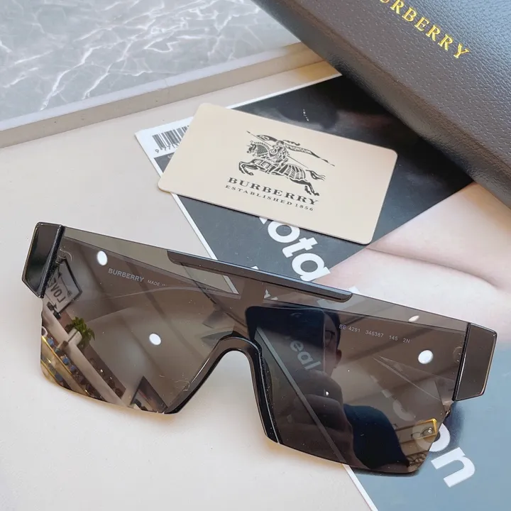 スーパーコピー バーバリー ス サングラス