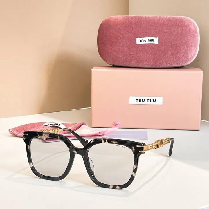 スーパーコピー ミュウミュウ サングラス