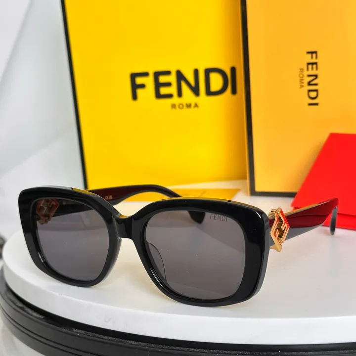 スーパーコピー ヴェルサーチ サングラス