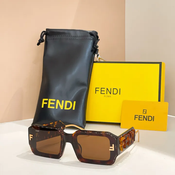 スーパーコピー ヴェルサーチ サングラス