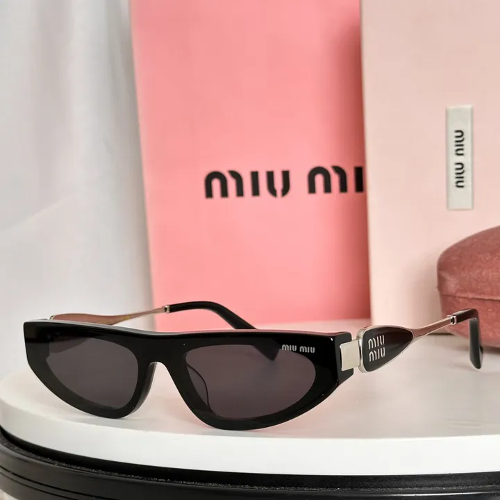 スーパーコピー ミュウミュウ サングラス