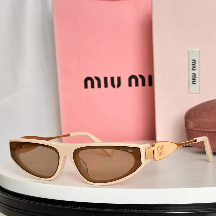 スーパーコピー ミュウミュウ サングラス