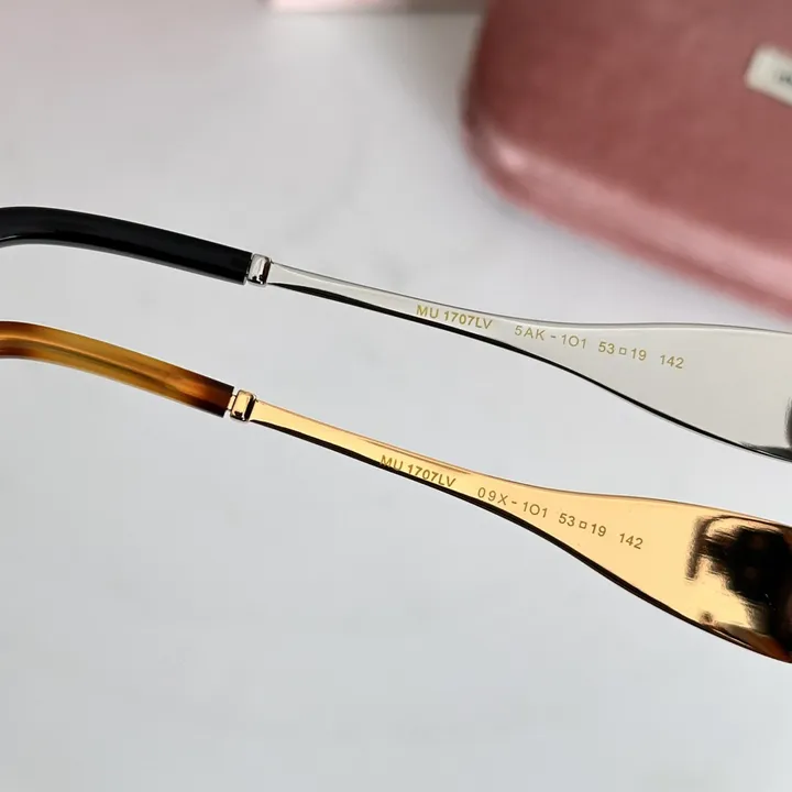 スーパーコピー ミュウミュウ サングラス