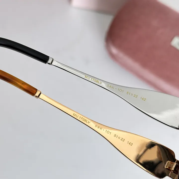 スーパーコピー ミュウミュウ サングラス