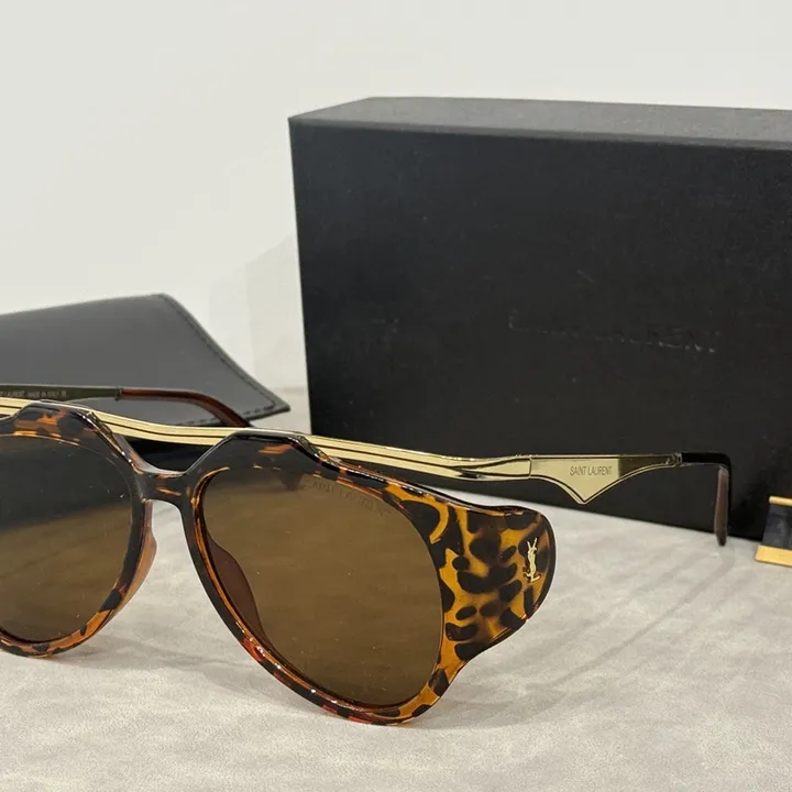 スーパーコピー ジバンシィ サングラス