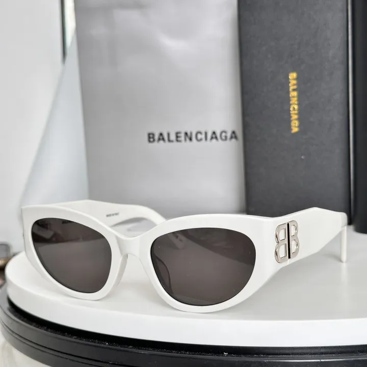 スーパーコピー バレンシアガ サングラス