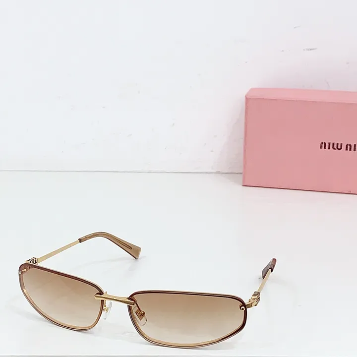 スーパーコピー ミュウミュウ サングラス