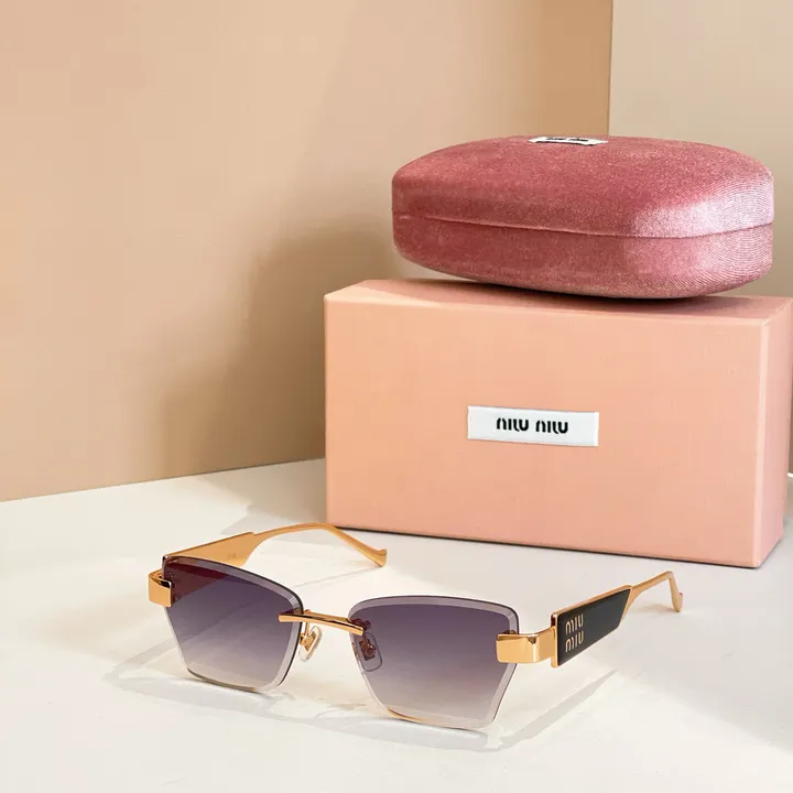 スーパーコピー ミュウミュウ サングラス