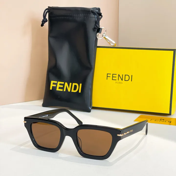 スーパーコピー フェンディ サングラス