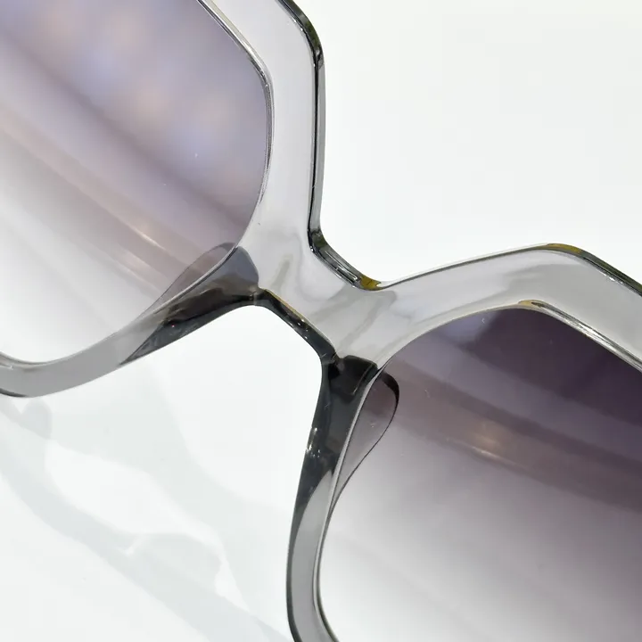 スーパーコピー フェンディ サングラス