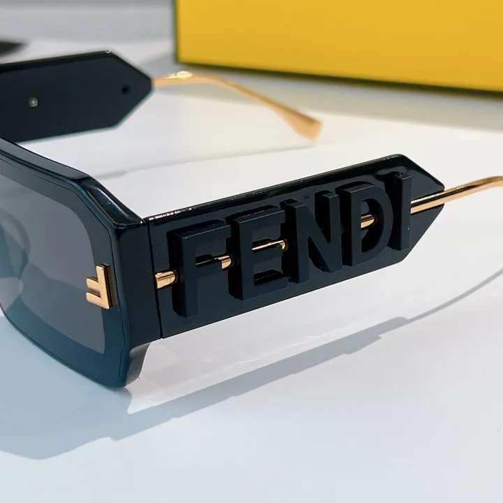 スーパーコピー フェンディ サングラス